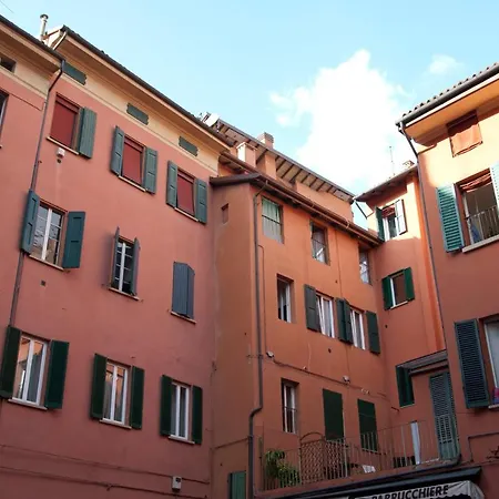 Ur-nest Corte Galluzzi *