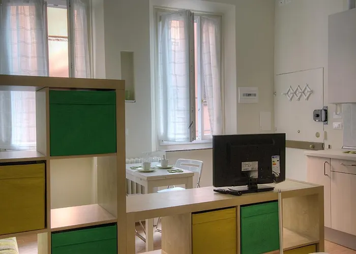 Ur-nest Corte Galluzzi * بولونيا