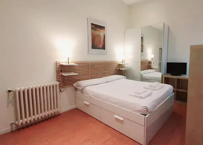 Ur-nest Corte Galluzzi بولونيا