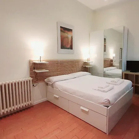 Ur-nest Corte Galluzzi بولونيا